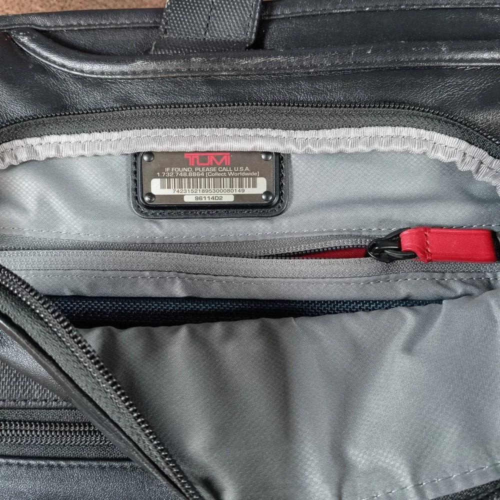 Tumi Black Leather Briefcase Laptop Bag Messenger Shoulder Strap Monogram BJL